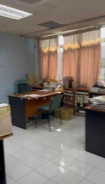 Kilang untuk Dijual di Serdang (Seri Kembangan) - Benny Lee - Study - PropertyGuru.com.my