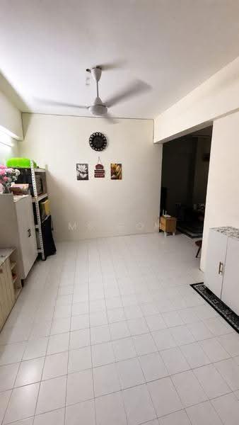 Apartment for Sale at Sri Impian Apartment - Ms Goh - Living Room - PropertyGuru.com.my
