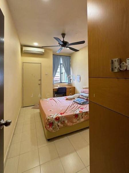 Rumah Teres 2-Tingkat untuk Dijual di Taman Seri Austin (Tebrau) - Jack Chai - Bedroom - PropertyGuru.com.my