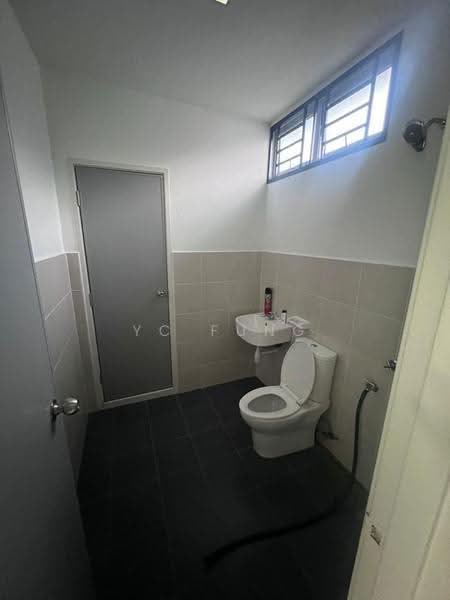 2-storey Terraced House for Rent in Taman Bestari Perdana (Pasir Gudang) - YC Fung - Bathroom - PropertyGuru.com.my