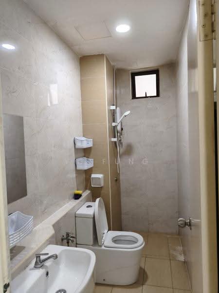 Kediaman Servis untuk Disewa di D'Summit Residences - YC Fung - Bathroom - PropertyGuru.com.my