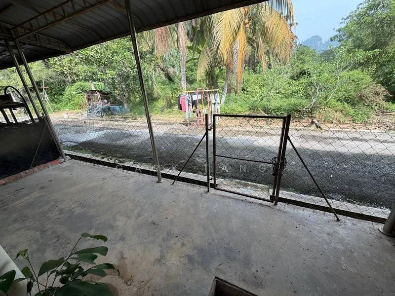 Rumah Teres 1-Tingkat untuk Dijual di Taman Lintang Makmur (Sungai Siput) - Gary Tang - Exterior - PropertyGuru.com.my