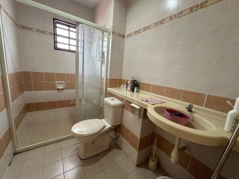 Rumah Berkembar untuk Dijual di Tambun (Perak) - Gary Tang - Bathroom - PropertyGuru.com.my