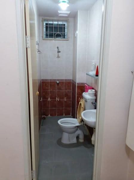 Apartment for Sale at Pangsapuri Sri Mekar 1 - Jane Ng - Bathroom - PropertyGuru.com.my