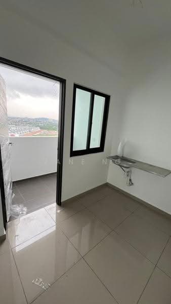 Kediaman Servis untuk Dijual di MARC Residences - Jane Ng - Balcony - PropertyGuru.com.my