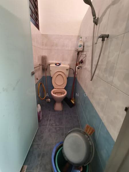 Rumah Teres 1-Tingkat untuk Dijual di Taman Sri Rambai (Bukit Mertajam) - Jane Ng - Bathroom - PropertyGuru.com.my