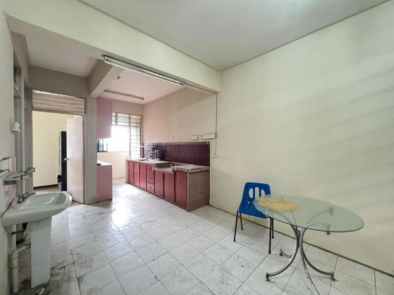 Apartment for Sale at Limau Manis - Jane Ng - Kitchen - PropertyGuru.com.my