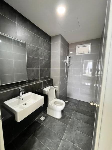 Kondominium untuk Disewa di Lucerne Residences - Zhen Hong - Bathroom - PropertyGuru.com.my