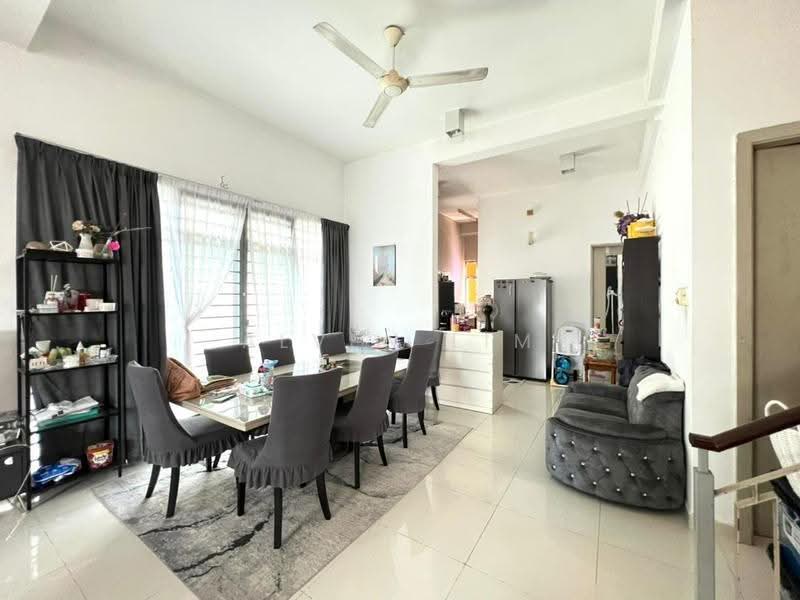 Rumah Berkembar untuk Dijual di Areca Rimbunan (Kepong) - Alven Lim - Dining Room - PropertyGuru.com.my
