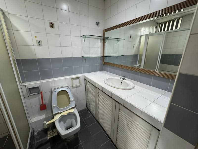 2-storey Terraced House for Sale in Jalan SS22A, SS 22a, Damansara Jaya, PJ (Petaling Jaya) - Michael Lam - Bathroom - PropertyGuru.com.my