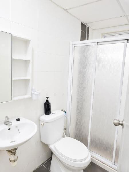 Kondominium untuk Disewa di The Spring - Jerry Tan - Bathroom - PropertyGuru.com.my