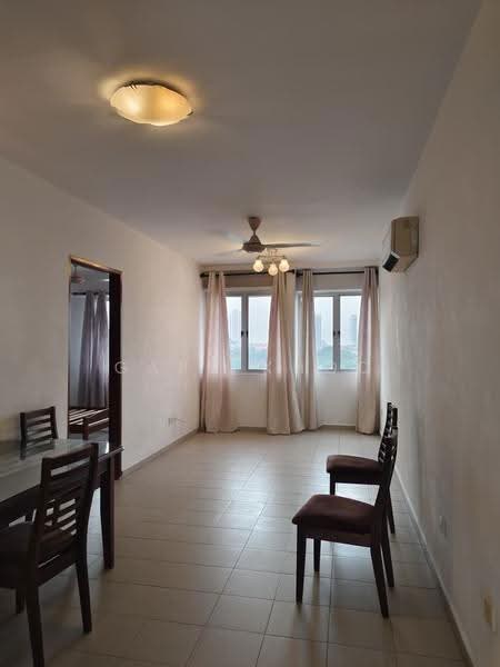 Pangsapuri untuk Dijual di Taman Erskine - Gary Khoo - Living Room - PropertyGuru.com.my