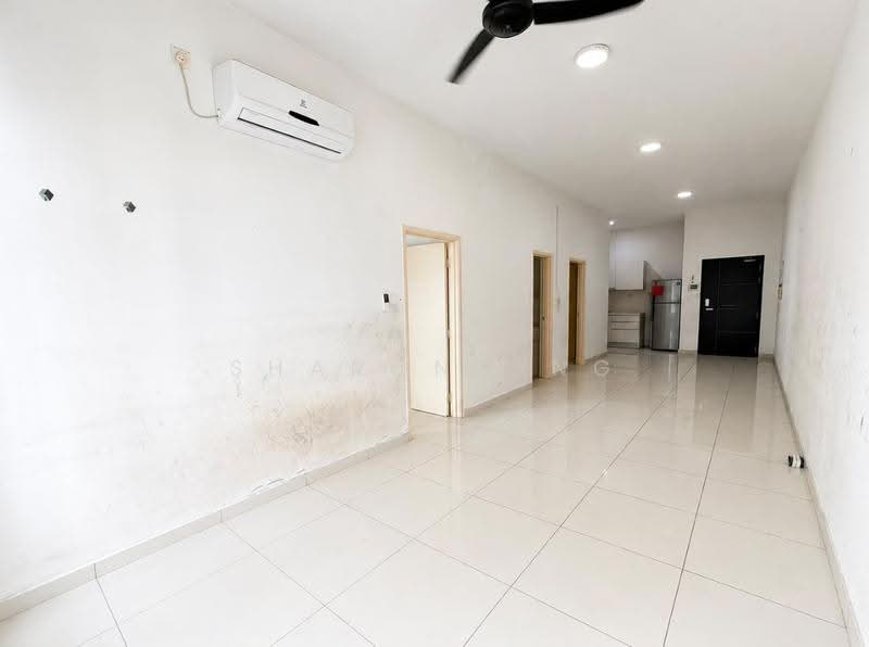 Kediaman Servis untuk Dijual di D'Summit Residences - Sharon Ong - Living Room - PropertyGuru.com.my
