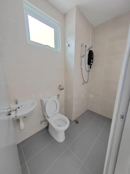 Condominium for Rent at Iris Residence - Eric Liew - Bathroom - PropertyGuru.com.my