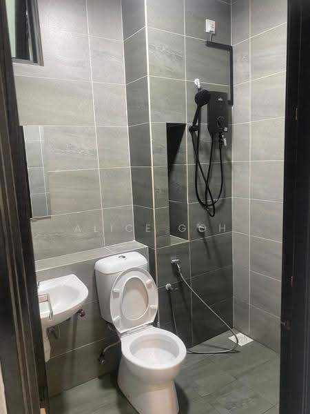 Service Residence for Rent at 8Scape Residence @ Sutera - Alice Goh - Bathroom - PropertyGuru.com.my