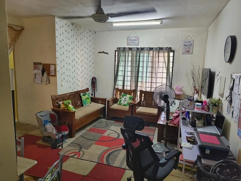Apartment for Sale at Azalea Court - Dexter Chiew - Living Room - PropertyGuru.com.my