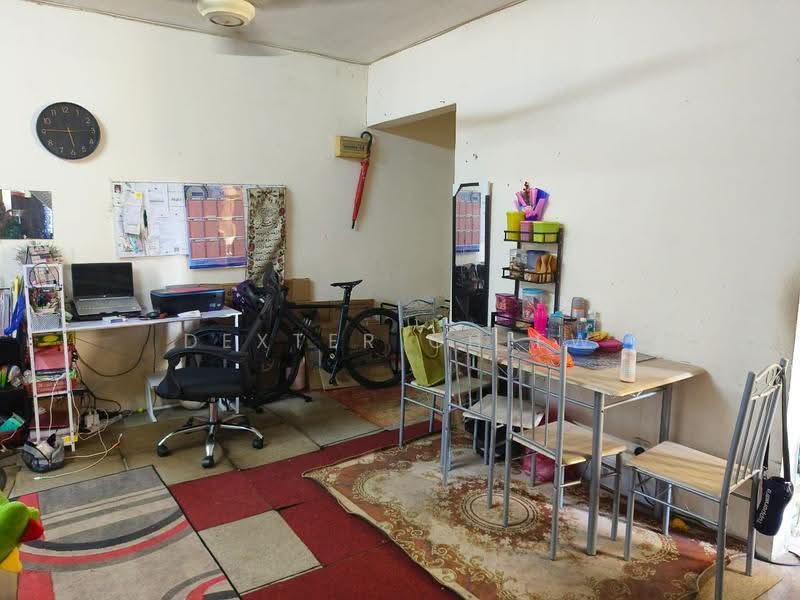 Apartment for Sale at Azalea Court - Dexter Chiew - Interior - PropertyGuru.com.my