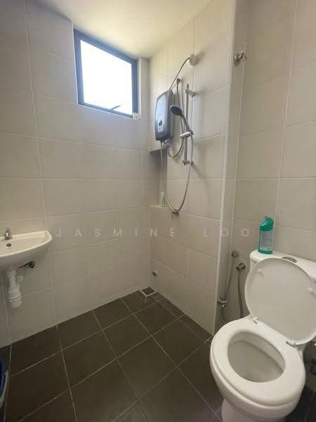 Rumah Teres 2-Tingkat untuk Disewa di Bandar Cassia (Batu Kawan) - Jasmine Loo - Bathroom - PropertyGuru.com.my