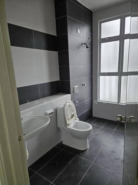 2-storey Terraced House for Sale in Bandar Putra Kulai (Kulai) - Sharon Ong - Bathroom - PropertyGuru.com.my