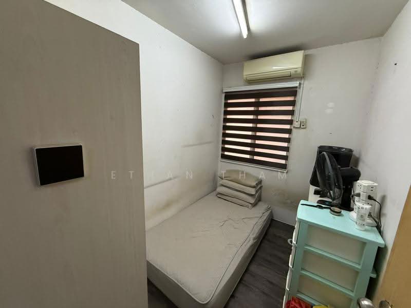 Rumah Flat untuk Dijual di PPR Kampung Baru Air Panas - Ethan Tham - Bedroom - PropertyGuru.com.my