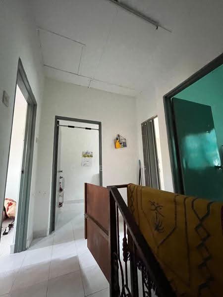 Rumah Teres 2-Tingkat untuk Dijual di Usj 1 (Subang Jaya) - Bethy Cheong - Corridor - PropertyGuru.com.my