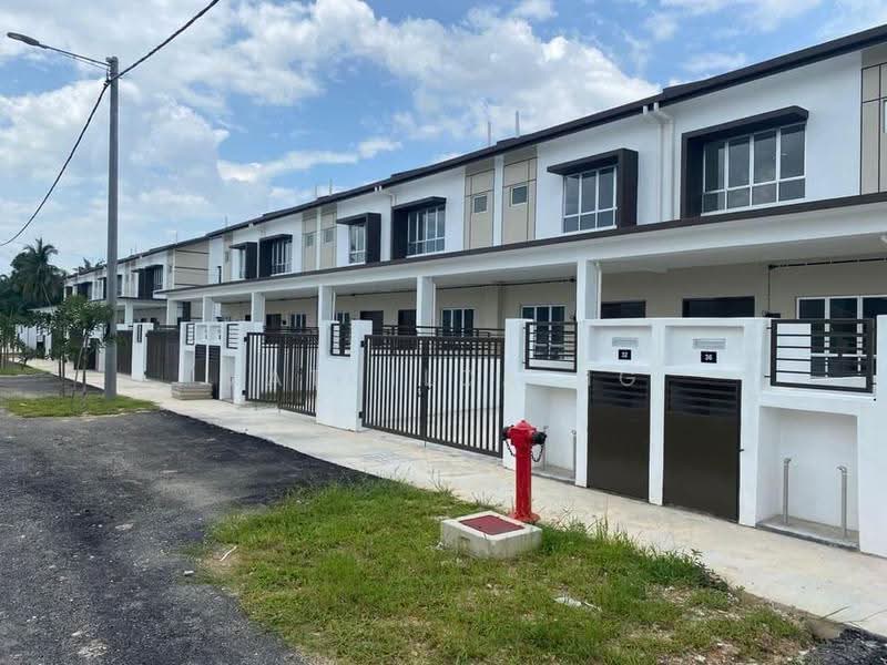 Rumah Teres untuk Dijual di Sabak Bernam (Selangor) - Mathilda Ng - PropertyGuru.com.my