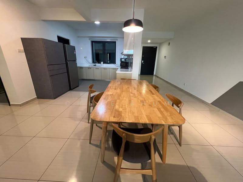 Pangsapuri untuk Disewa di Molek Pine 4 - Chloe Shum - Dining Room - PropertyGuru.com.my