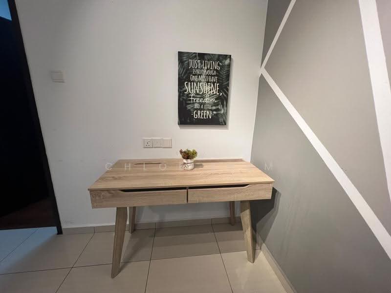Pangsapuri untuk Disewa di Molek Pine 4 - Chloe Shum - Study - PropertyGuru.com.my