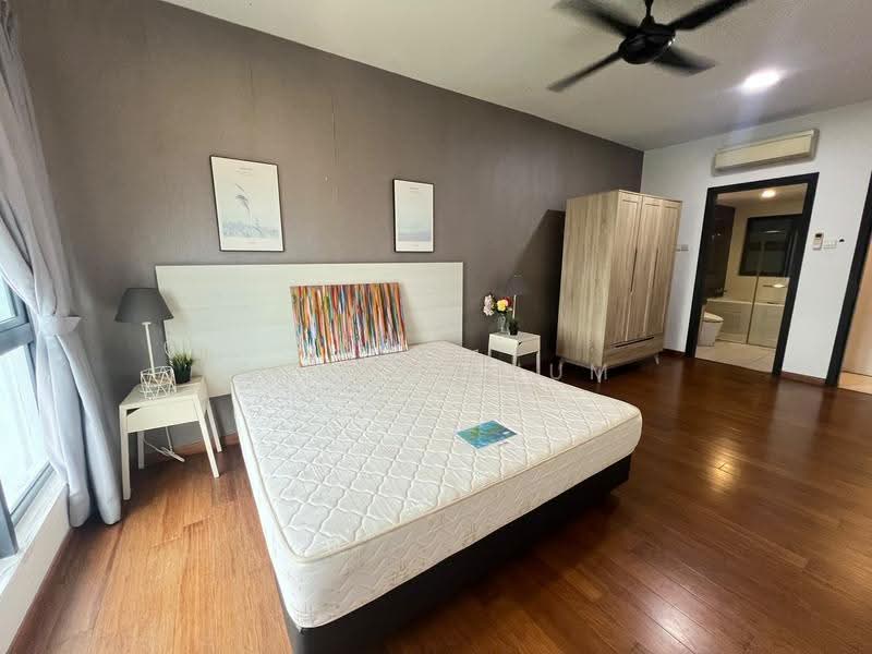Pangsapuri untuk Disewa di Molek Pine 4 - Chloe Shum - Bedroom - PropertyGuru.com.my