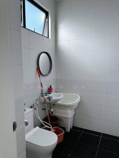 2-storey Terraced House for Sale in Masai (Johor) - Sharon Ong - Bathroom - PropertyGuru.com.my