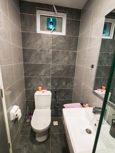 Condominium for Rent at Lucerne Residences - Jerry Tan - Bathroom - PropertyGuru.com.my