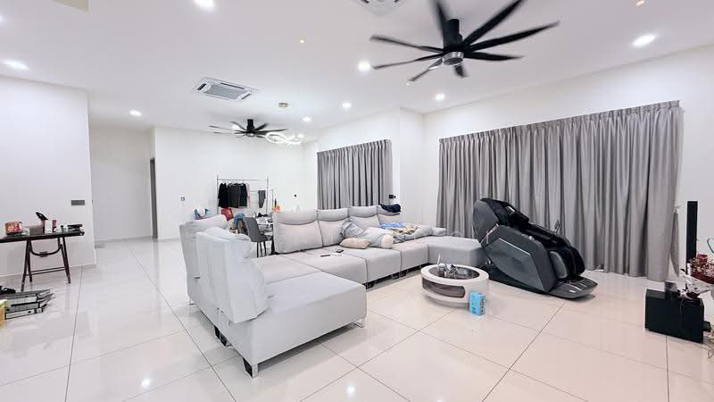 Semi-Detached House for Sale in Taman Semanja (Kajang) - Dlynie Ooi - Living Room - PropertyGuru.com.my