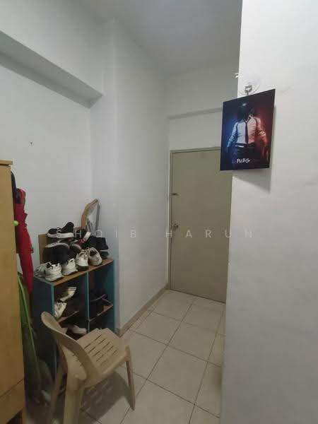 Kondominium untuk Dijual di Kelana Mahkota - Shoib Harun - Entrance - PropertyGuru.com.my