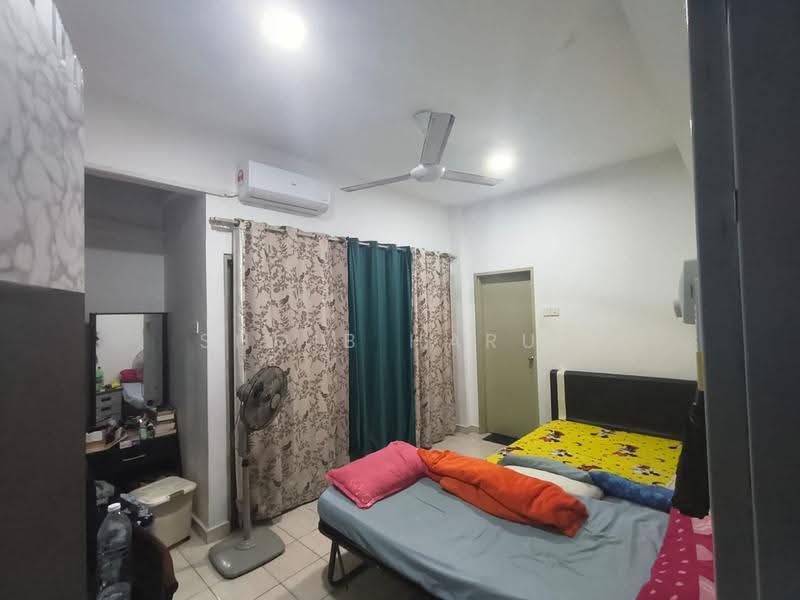 Kondominium untuk Dijual di Kelana Mahkota - Shoib Harun - Bedroom - PropertyGuru.com.my