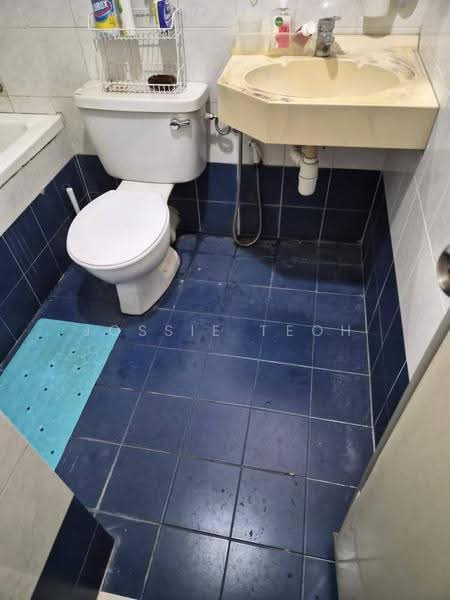 Condominium for Rent at E-Park Condominium - Jossie Teoh - Bathroom - PropertyGuru.com.my