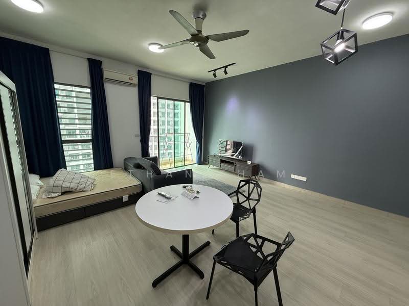 Kediaman Servis untuk Disewa di Cybersquare - Ethan Tham - Living Room - PropertyGuru.com.my