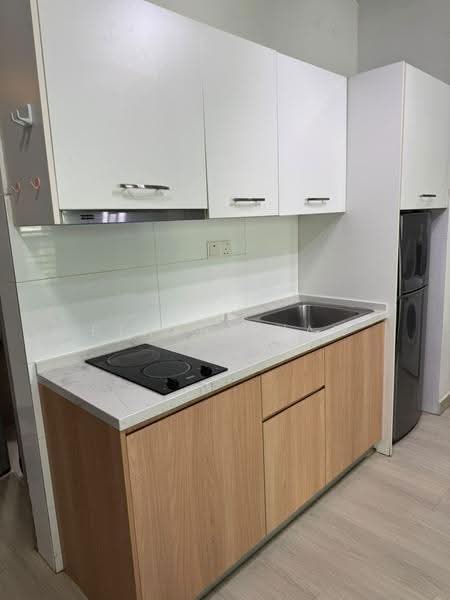 Kediaman Servis untuk Disewa di Cybersquare - Ethan Tham - Kitchen - PropertyGuru.com.my