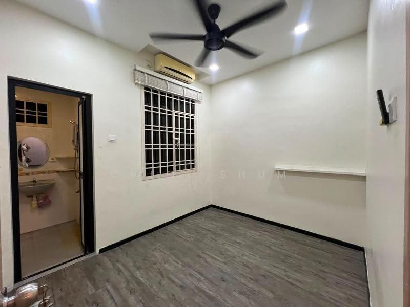 Terraced House for Rent in Taman Desa Tebrau (Tebrau) - Chloe Shum - Bathroom - PropertyGuru.com.my