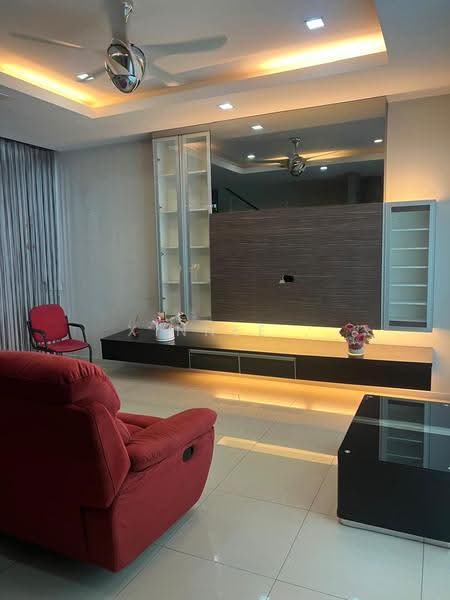 3-storey Terraced House for Rent in Bandar Bayan Bahru (Bayan Lepas) - Xinnee . - Living Room - PropertyGuru.com.my