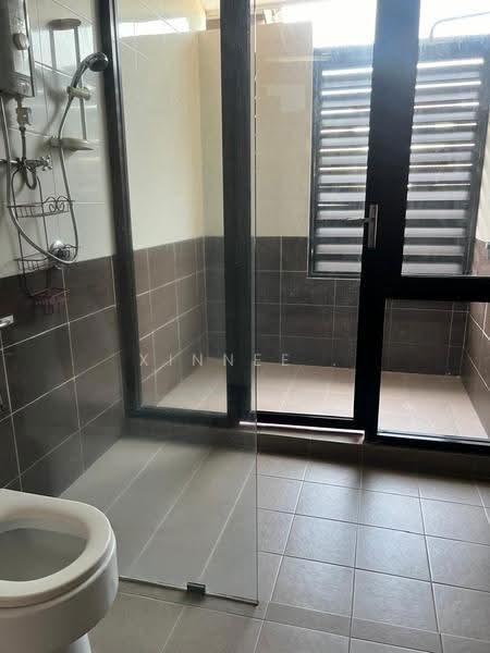 3-storey Terraced House for Rent in Bandar Bayan Bahru (Bayan Lepas) - Xinnee . - Bathroom - PropertyGuru.com.my