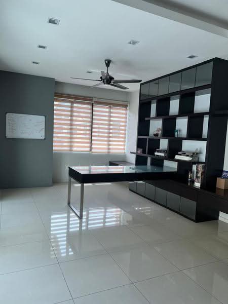 3-storey Terraced House for Rent in Bandar Bayan Bahru (Bayan Lepas) - Xinnee . - Study - PropertyGuru.com.my