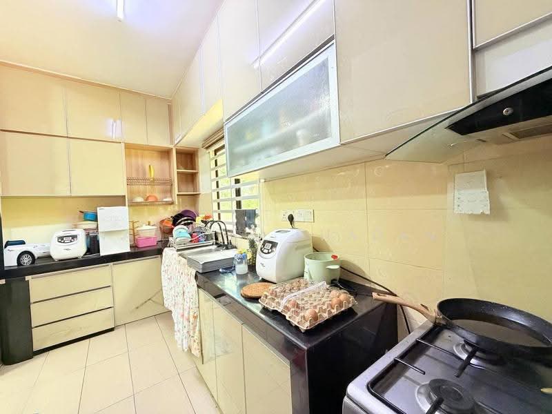 2-storey Terraced House for Sale in Saujana Utama (Selangor) - Natasha Shadan - Kitchen - PropertyGuru.com.my