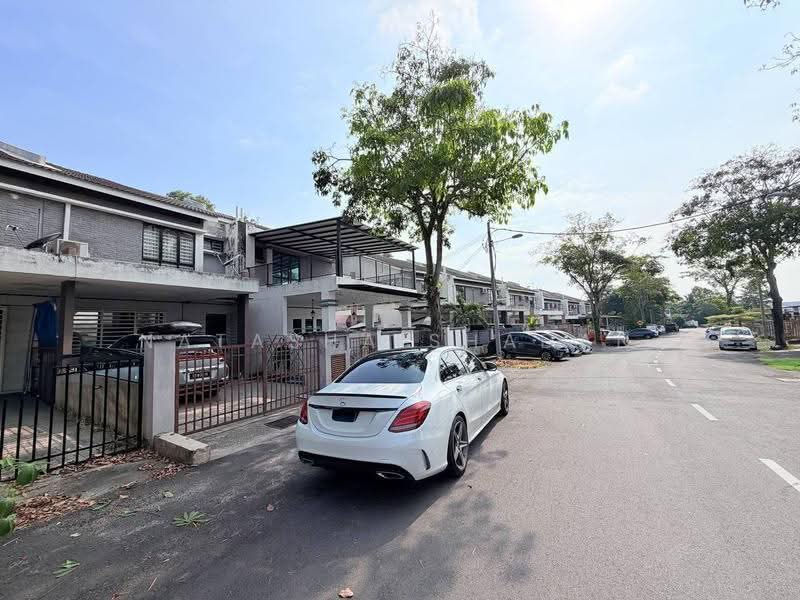 2-storey Terraced House for Sale in Saujana Utama (Selangor) - Natasha Shadan - Exterior - PropertyGuru.com.my