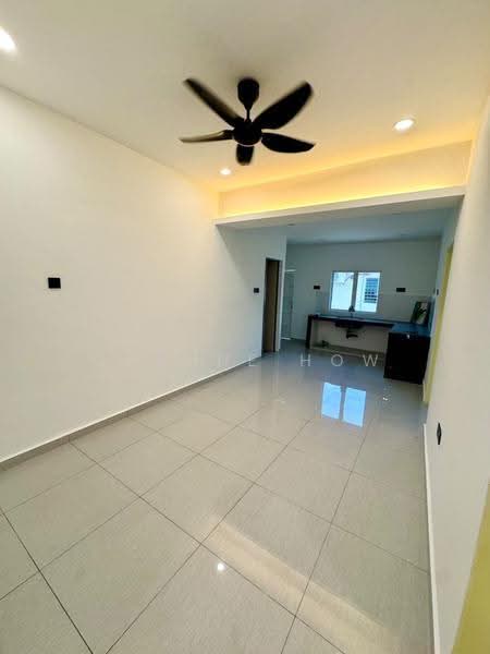 1-storey Terraced House for Sale in Taman Malim Jaya (Bachang) - Joanne How - Living Room - PropertyGuru.com.my
