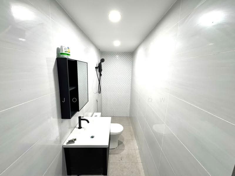 1-storey Terraced House for Sale in Taman Malim Jaya (Bachang) - Joanne How - Bathroom - PropertyGuru.com.my
