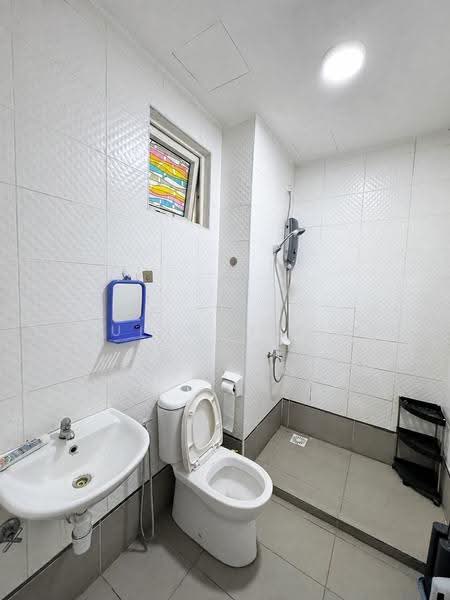 Kediaman Servis untuk Dijual di Seasons Amara Larkin - Quinccy Lim - Bathroom - PropertyGuru.com.my
