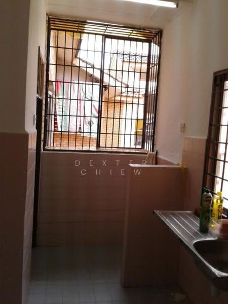 Pangsapuri untuk Dijual di Rajawali Apartment - Dexter Chiew - Kitchen - PropertyGuru.com.my