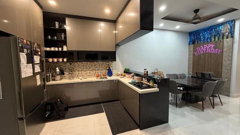 Rumah Teres 3-Tingkat untuk Dijual di Taman Nusa Sentral (Iskandar Puteri (Nusajaya)) - Dylan Law - Kitchen - PropertyGuru.com.my