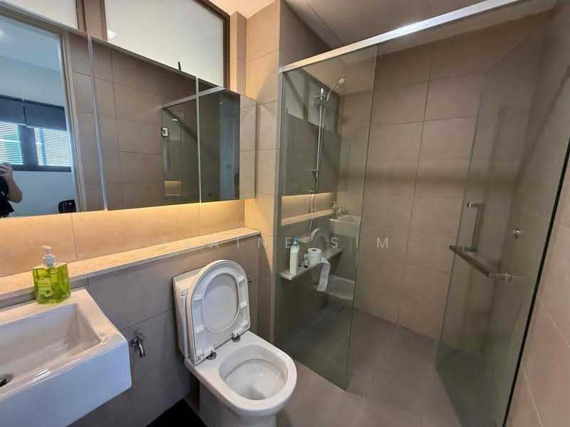 Condominium for Rent at The WaterEdge (Pinggiran Air) - Elaine Sim - Bathroom - PropertyGuru.com.my
