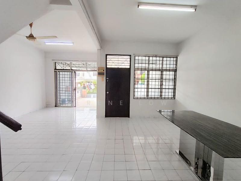 2-storey Terraced House for Rent in Taman Puteri Wangsa (Ulu Tiram) - Serene Low - Living Room - PropertyGuru.com.my